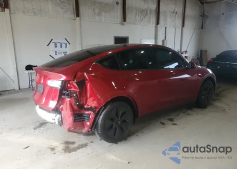 2025 Tesla Model Y from USA, damaged, VIN 7SAYGDED5SA377316